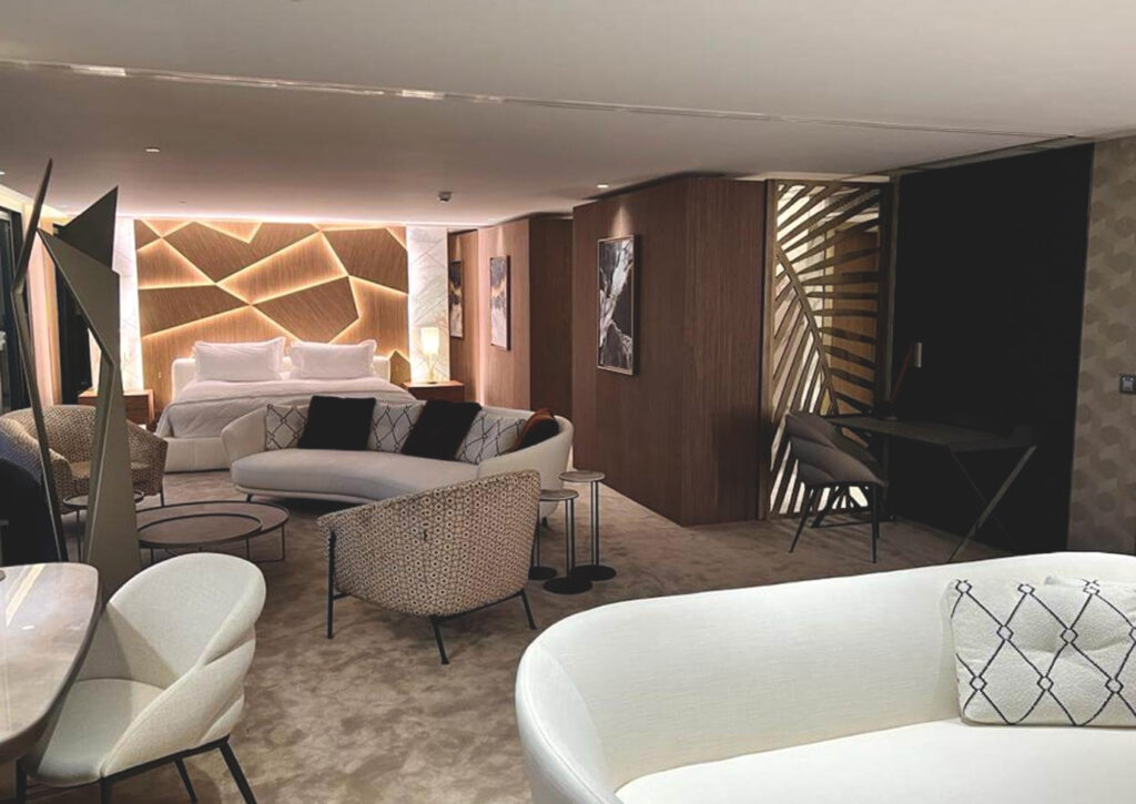 Arredo retail ed office: produzione custom vs standard